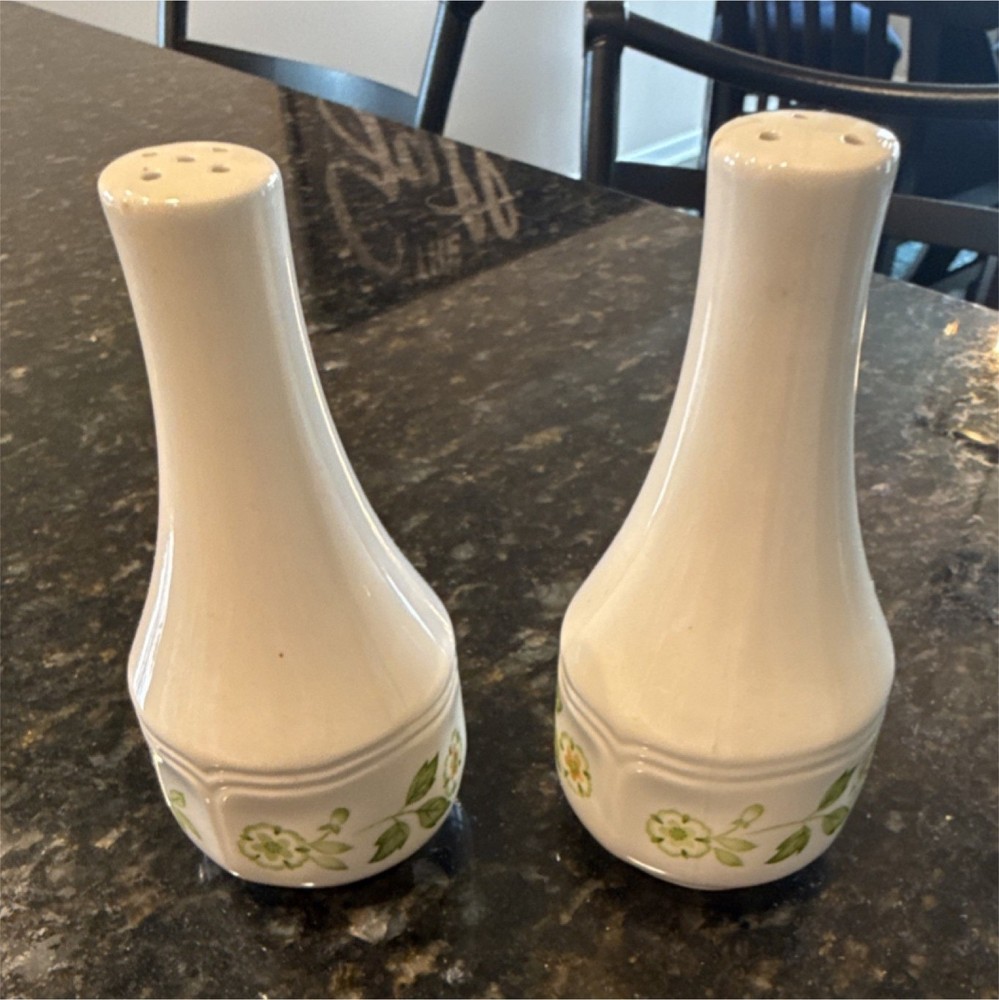 Petite Flora Ironstone salt and pepper shaker
