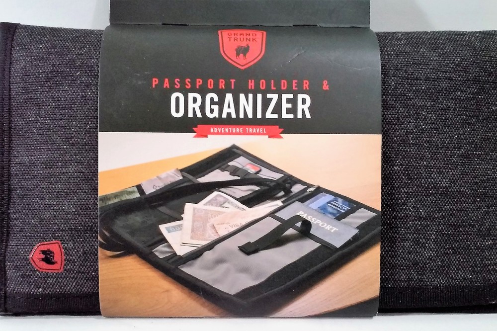 Grand Trunk ATOM Passport Holder & Organizer - New