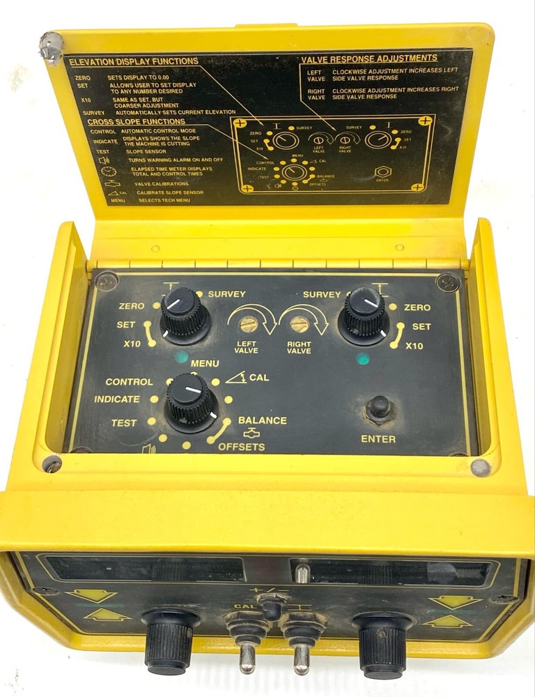TOPCON SYSTEM FOUR 9161 Control Box, SONIC TRACKER II 9142 w/ Case System 4 ST2