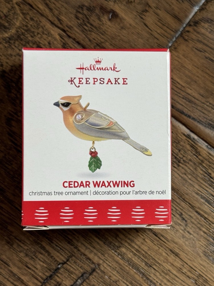 HALLMARK 2017 CEDAR WAXWING BIRD MINIATURE ORNAMENT