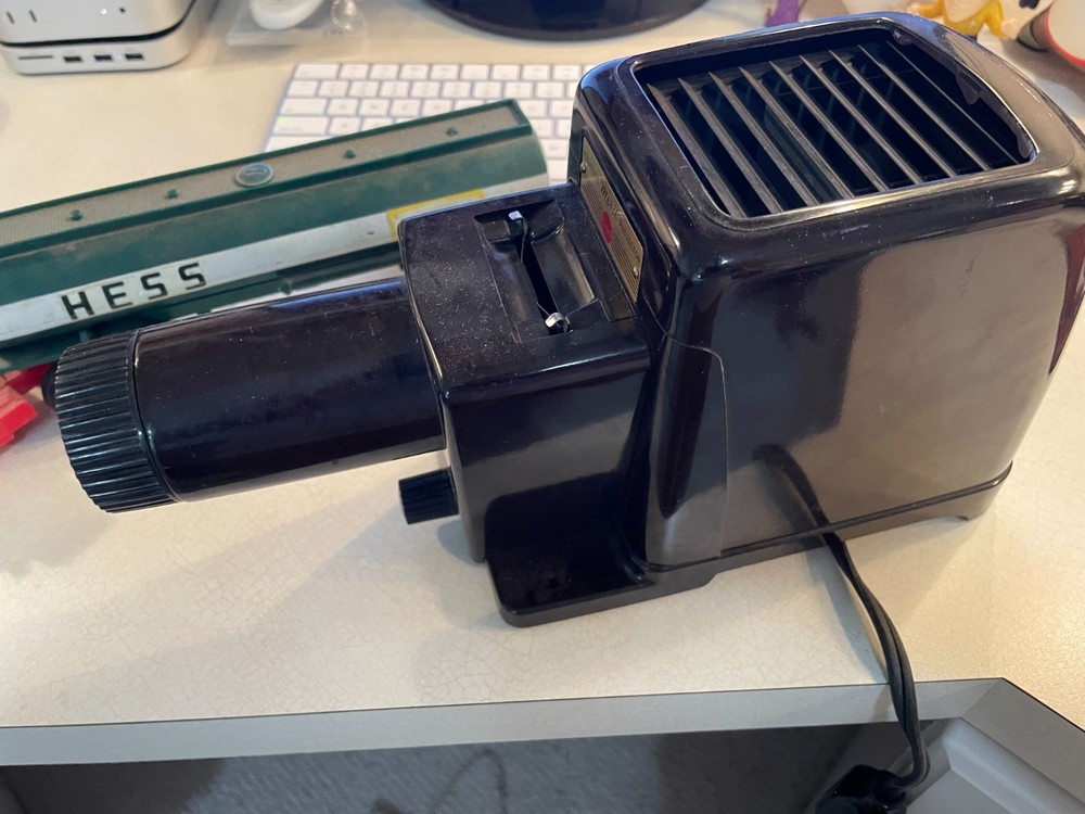 Vintage Kodak Merit Kodaslide Projector Model 1