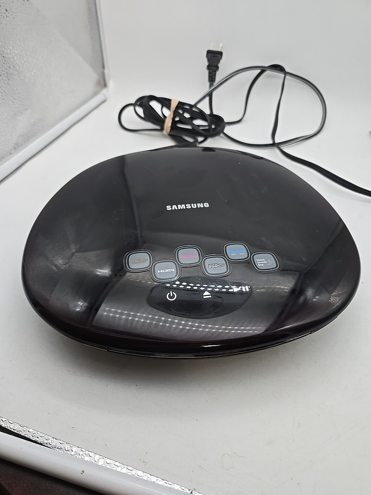 Samsung DVD Player DVD-H1080R / XAA HDMI/Component/Composite / No Remote