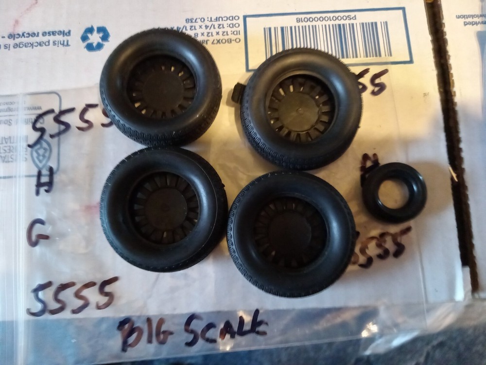 Four (4) Big Scale Tires scale Unknown  Package # 5555 LARGE SCALE !!!!