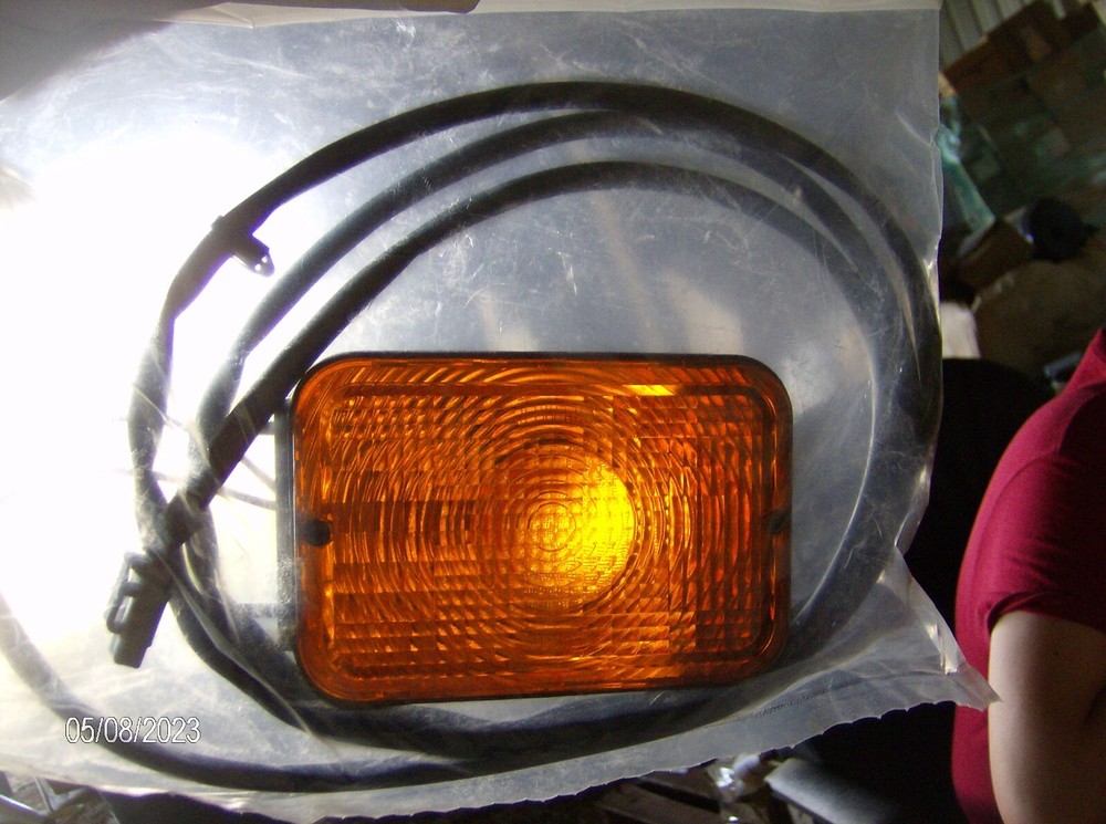 GENUINE CNH 87444301 LIGHT ASSEMBLY