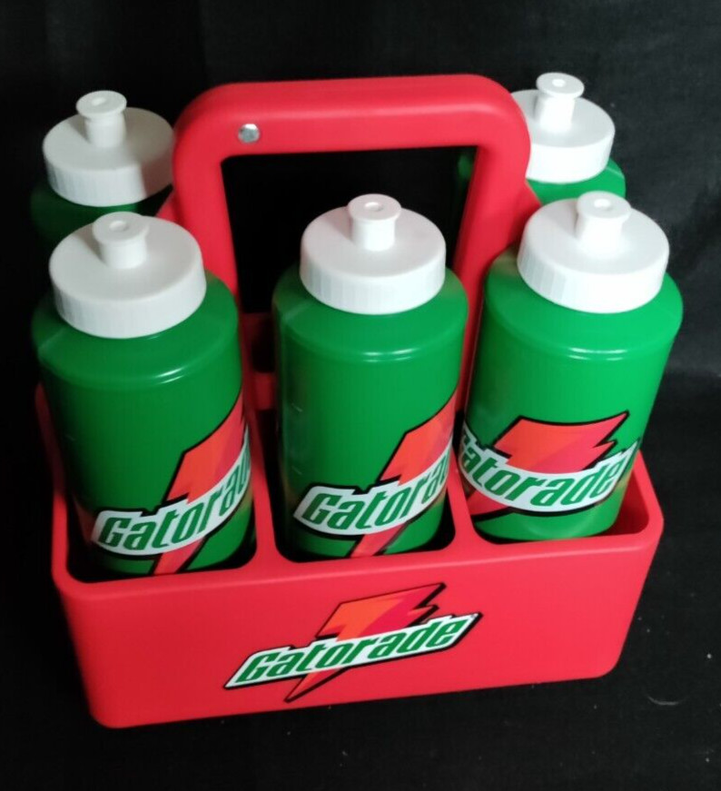 GATERADE 6 PACK CARRIER & 5 SQUEEZE BOTTLES NEW UNUSED