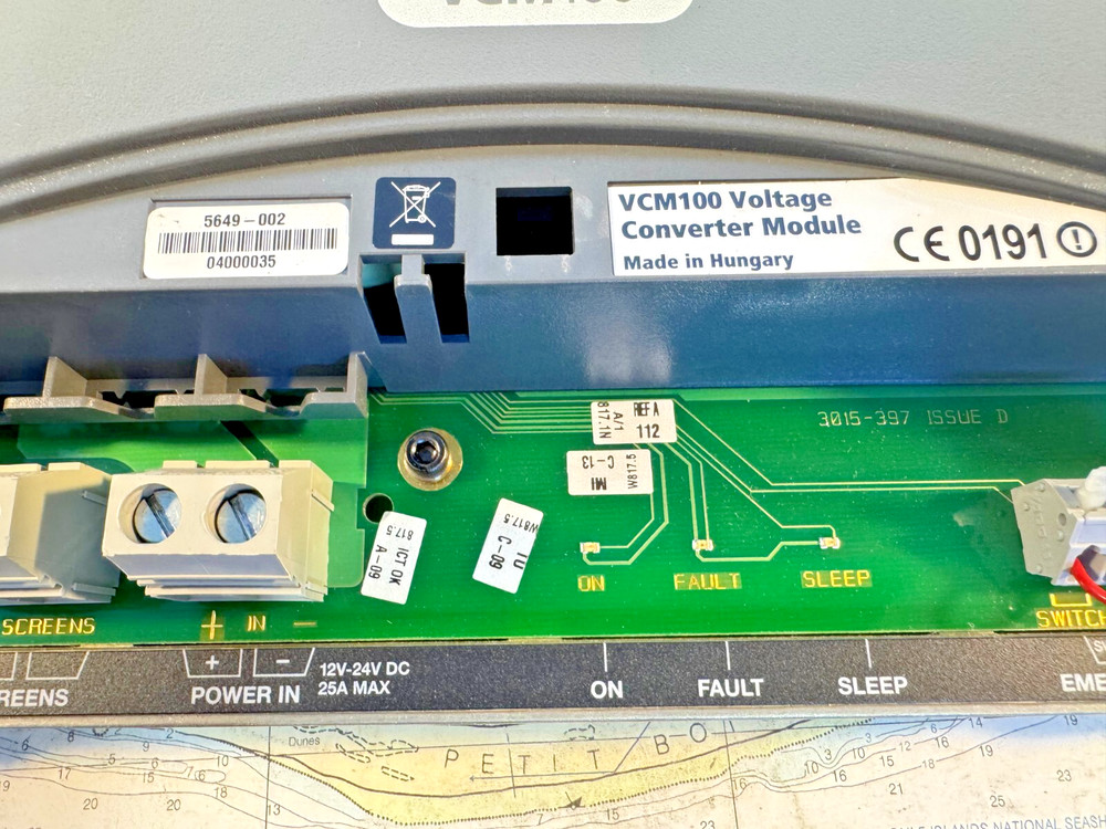 Raymarine VCM100 E52091 HD & Super HD Digital Open Array Radar Voltage Converter