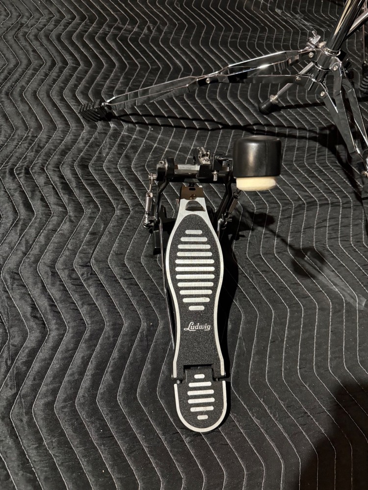 Ludwig Backbeat Single Chain, Single Kick Drum Pedal - PC1031 Excellent Response