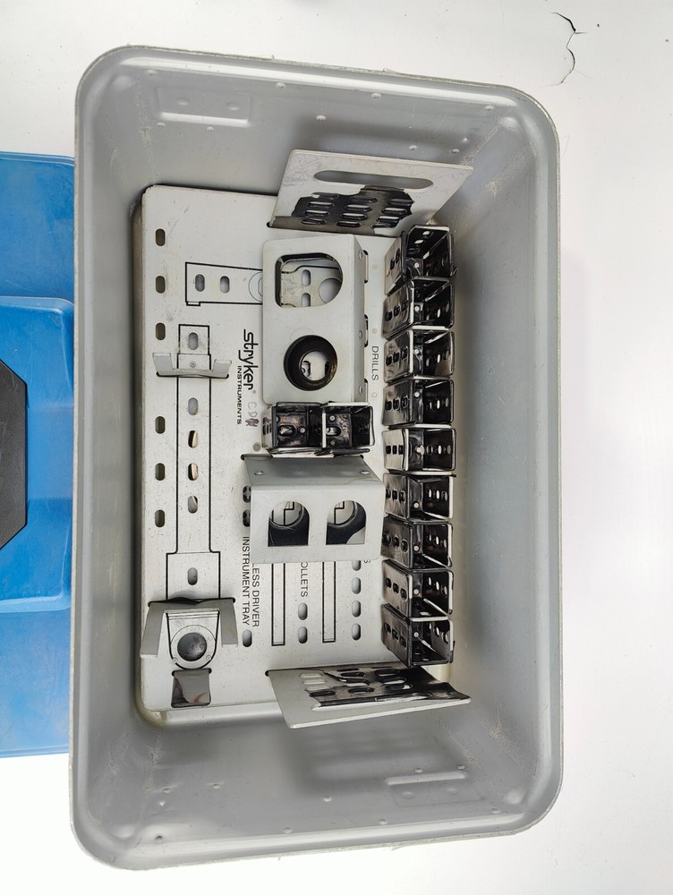 Aesculap Steril Container System Sterilization Container 17" X 10.5" X 7.5"