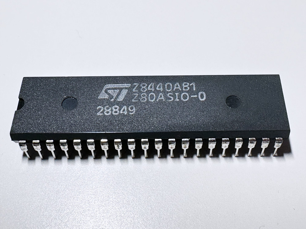 1X Z8440AB1 Z80ASIO-0 STM Z80A-SIO Serial IO Controller IC 4MHz DIP-40