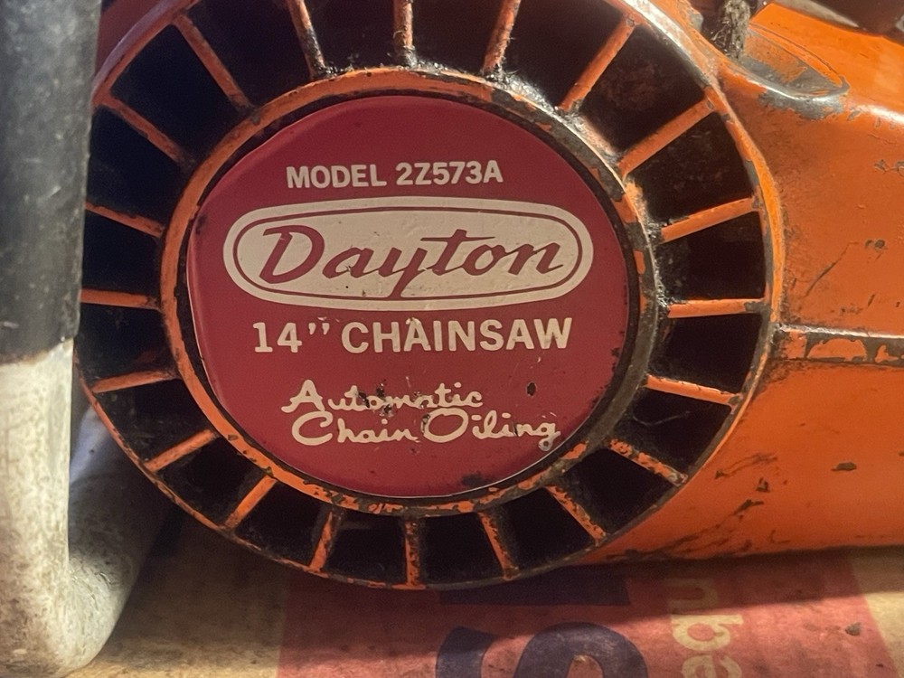 Dayton Model 27537A Chainsaw