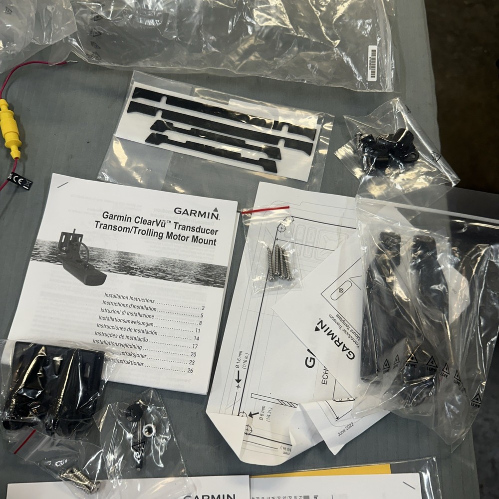 GARMIN ECHOMAP 5” UHD2 54CV + Transducer Chartplotter/Fishfinder Combo. SEE VID