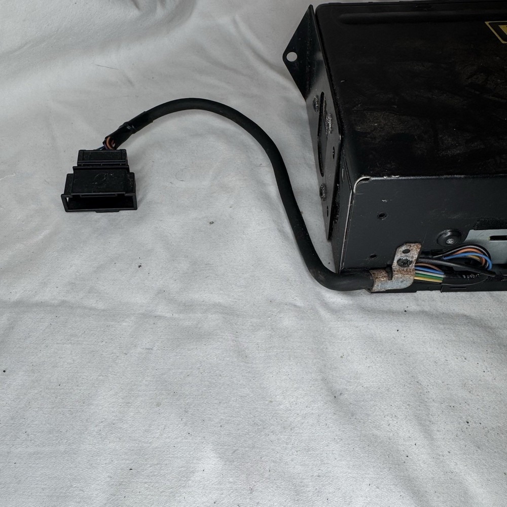 Disc 6 Disc CD DVD DISK changer Untested