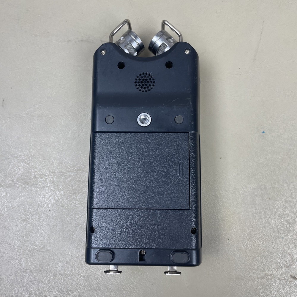 TASCAM DR-40 Linear PCM Digital Recorder