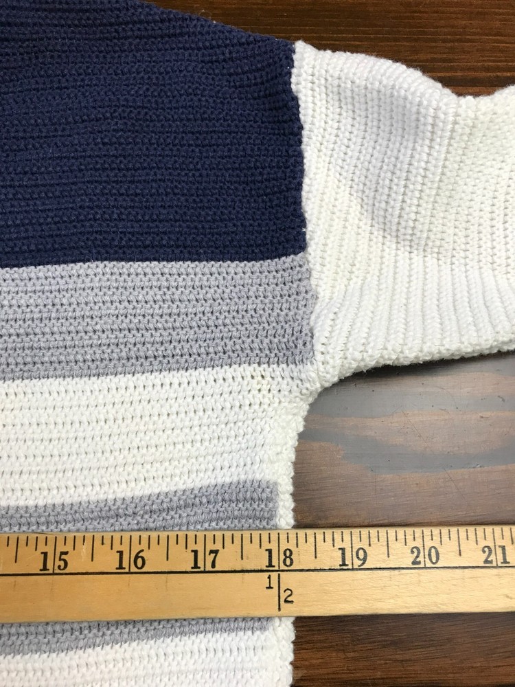 Old Navy Sweater, Womens Medium, Cream Blue Gray, Pullover, Crew Neck