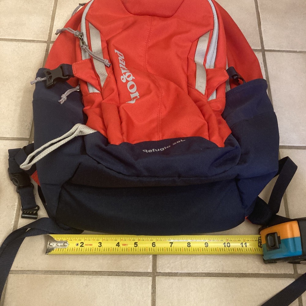 Patagonia Refugio 28L Day Pack Backpack Red Blue New READ