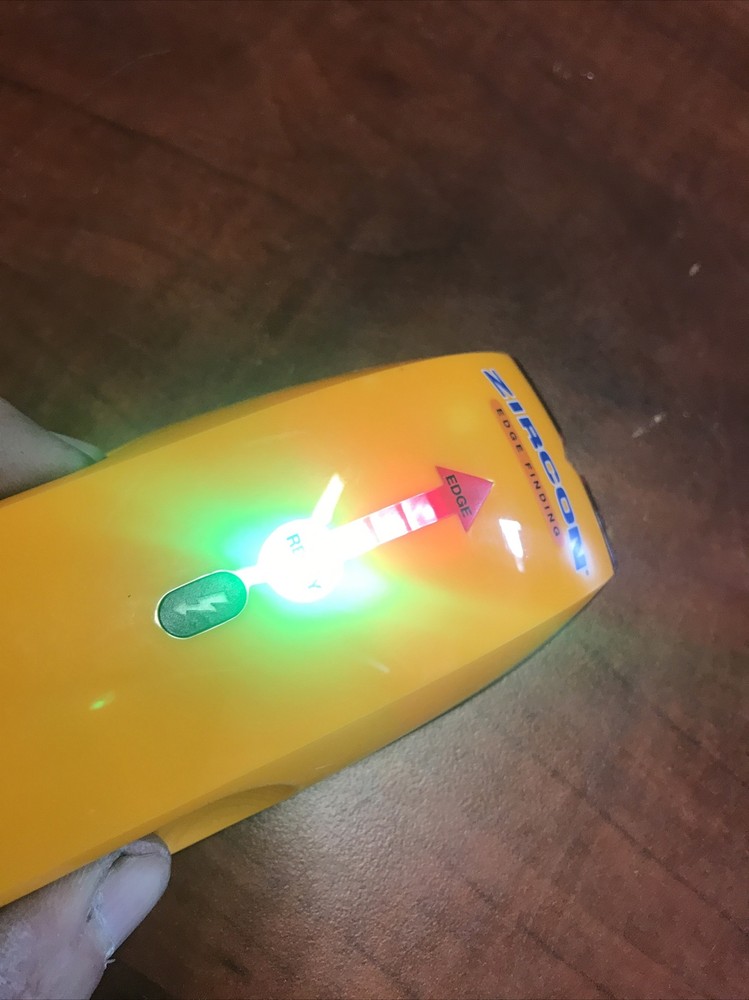 Open Pack Zircon HD35 StudSensor 65944 Stud Finder No Battery Tested