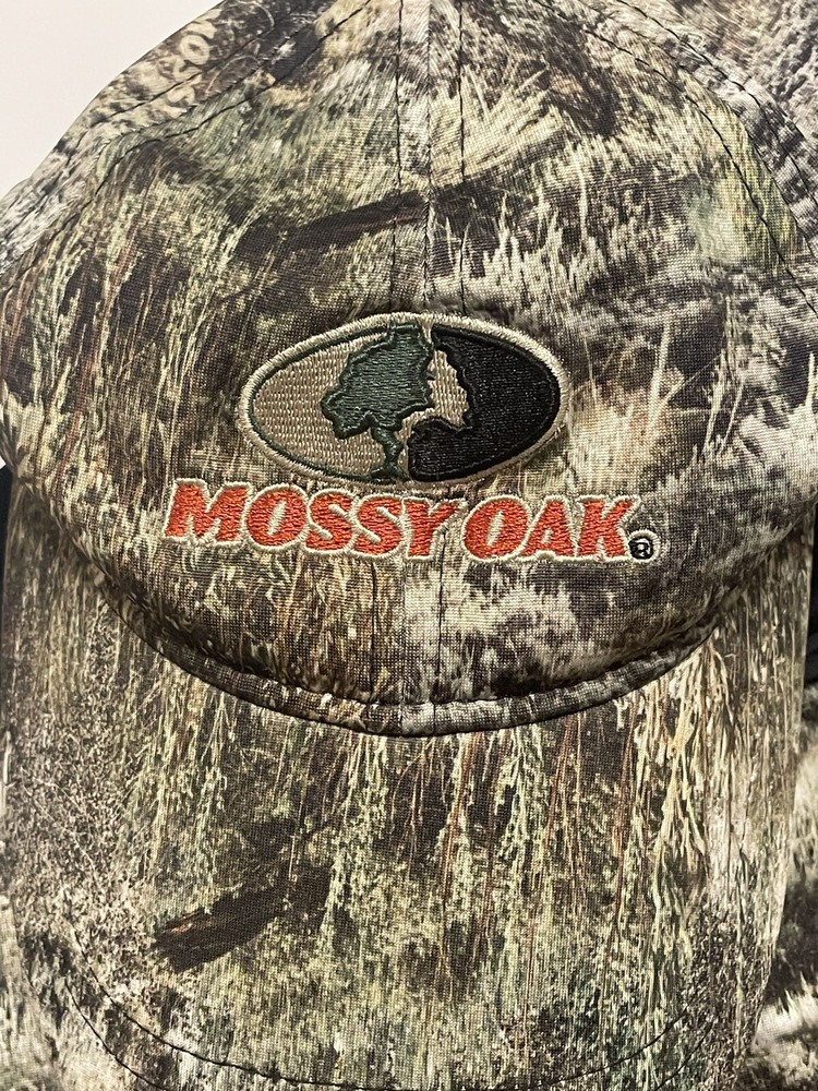 Mossy Oak Hat With Gator
