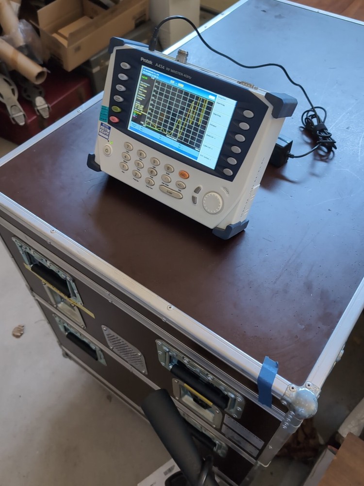 Protek A434 RF Master Cable Spectrum Analyzer With Case And Adapter