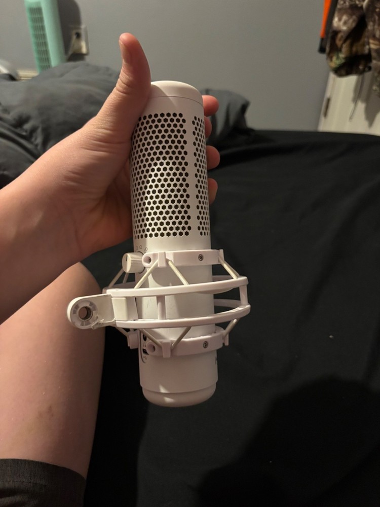 HyperX QuadCast S USB Microphone White-Grey with RGB Lighting pc ps4 ps5 Mac