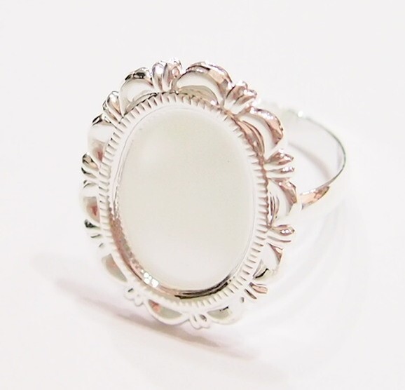 8 of 18x13mm Shiny Silver Adjustable Closed Loop Scalloped Ring Settings