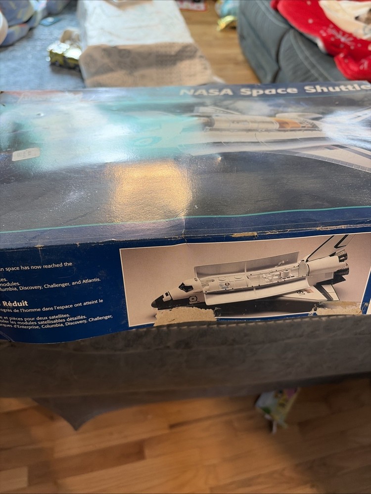 Monogram NASA Space Shuttle 1/72 OPEN BOX 5904 1995