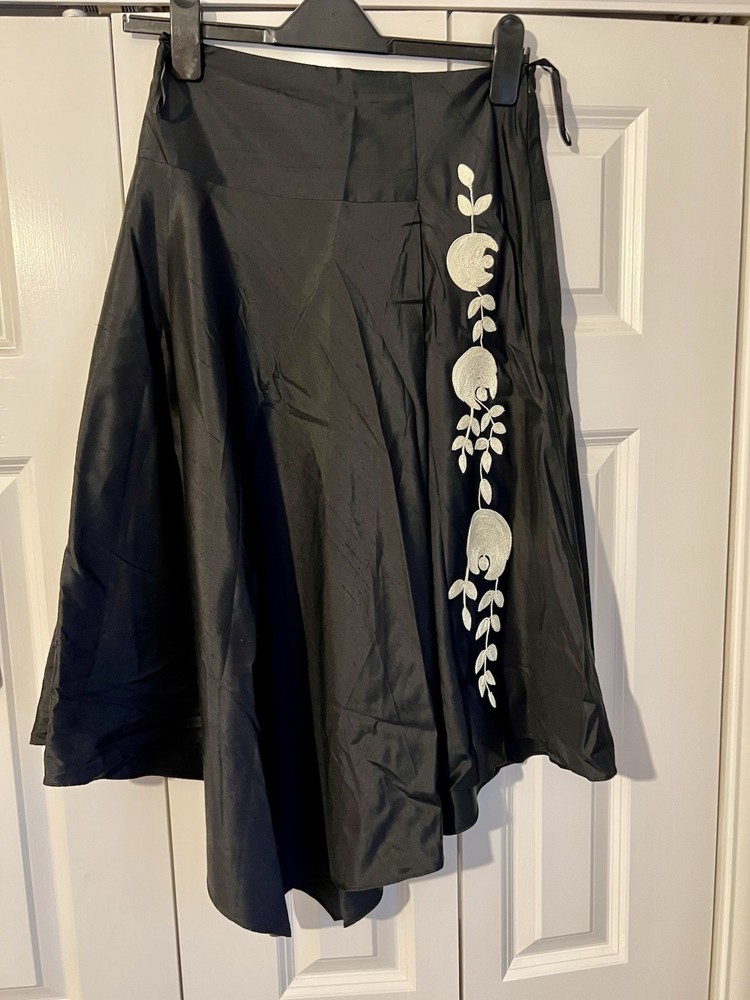Phase Eight Co Ord Two Piece Silk , Brand New, Size 8