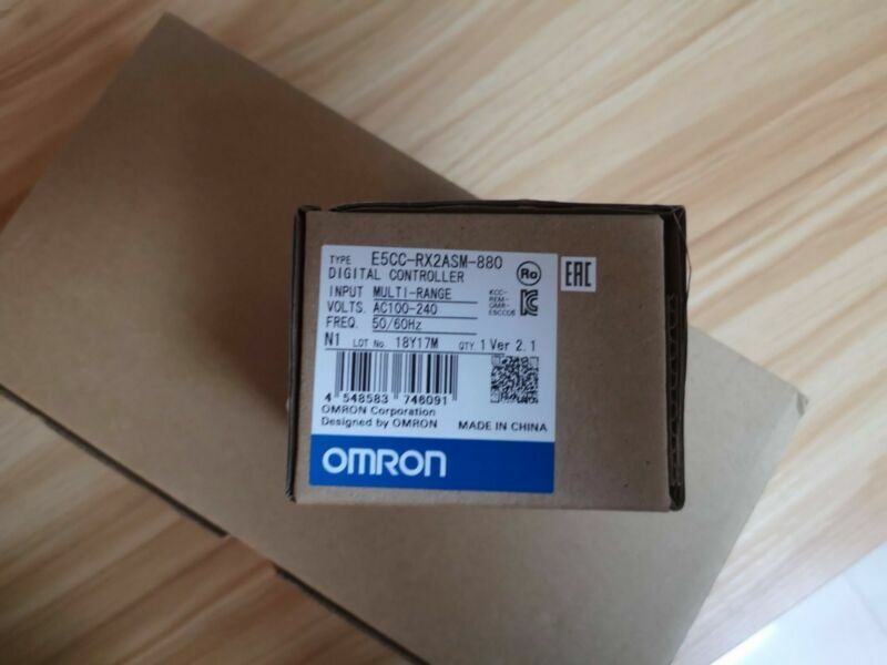 Original Digital Omron Temperature Controller E5CC-RX2ASM-880 In Box -New #OM