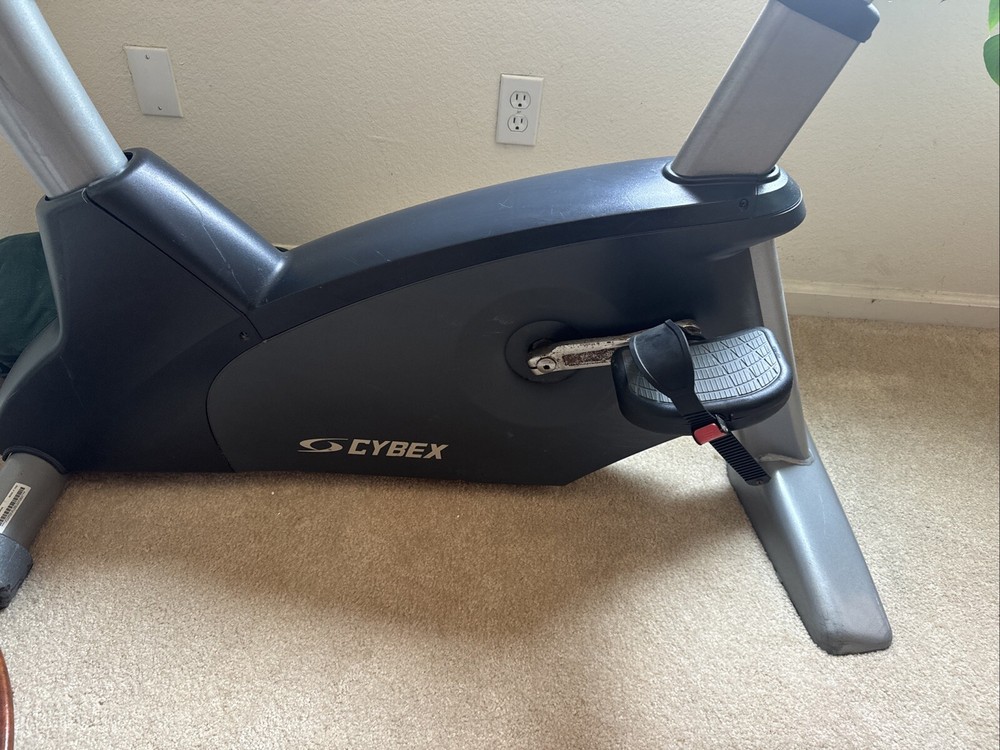 Cybex 770C Upright Bike w/E3 Console