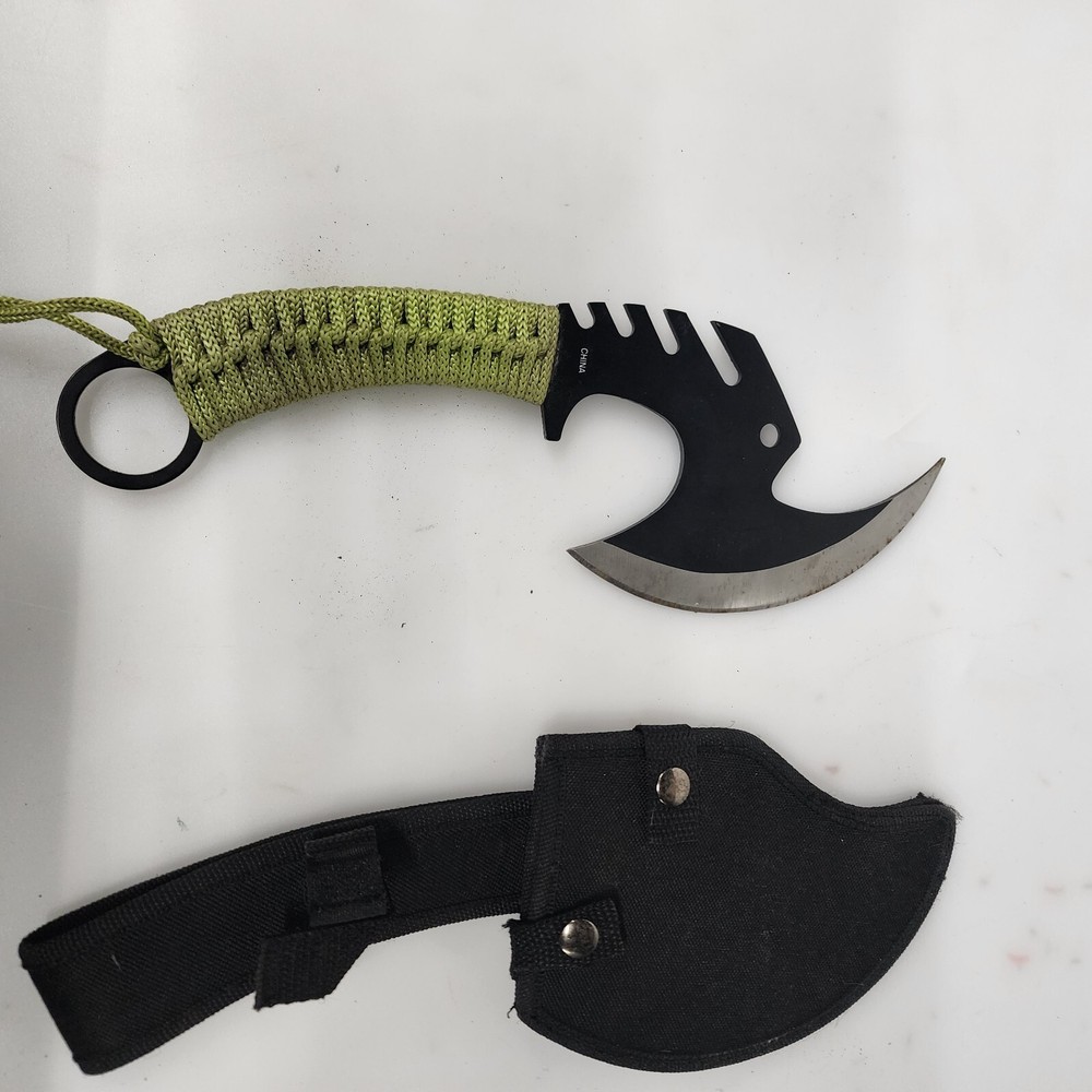 Zombie Killer Skullsplitter Throwing Axe Hatchet with Fingerhole - Green