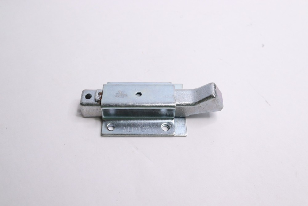SHYFT Spring Bolt Latch 08700336