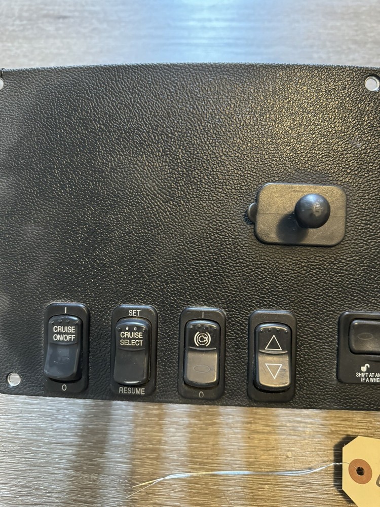 Peterbilt Dash Switch Panel - P/N: S64-6083M01-430