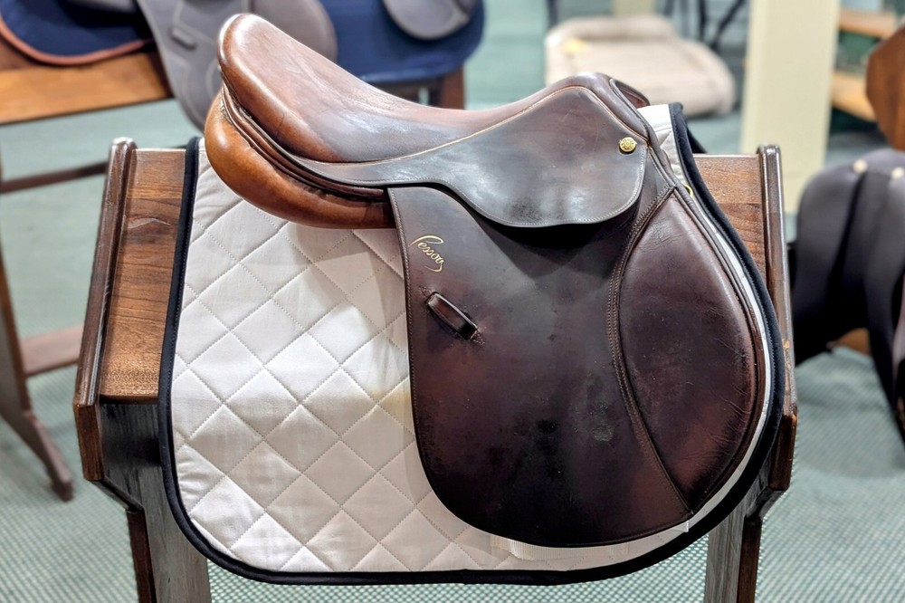 17" Pessoa Amo Close Contact Saddle