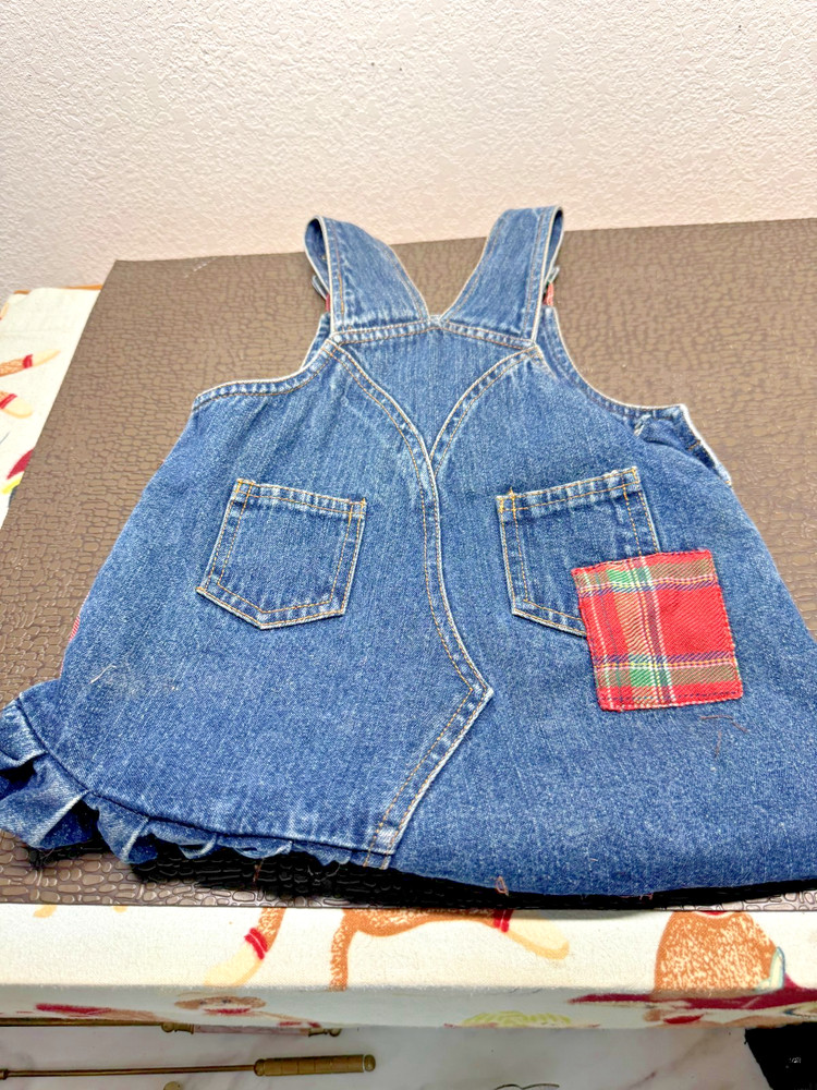 Handmade Clothes Pin Holder, Super Cute!