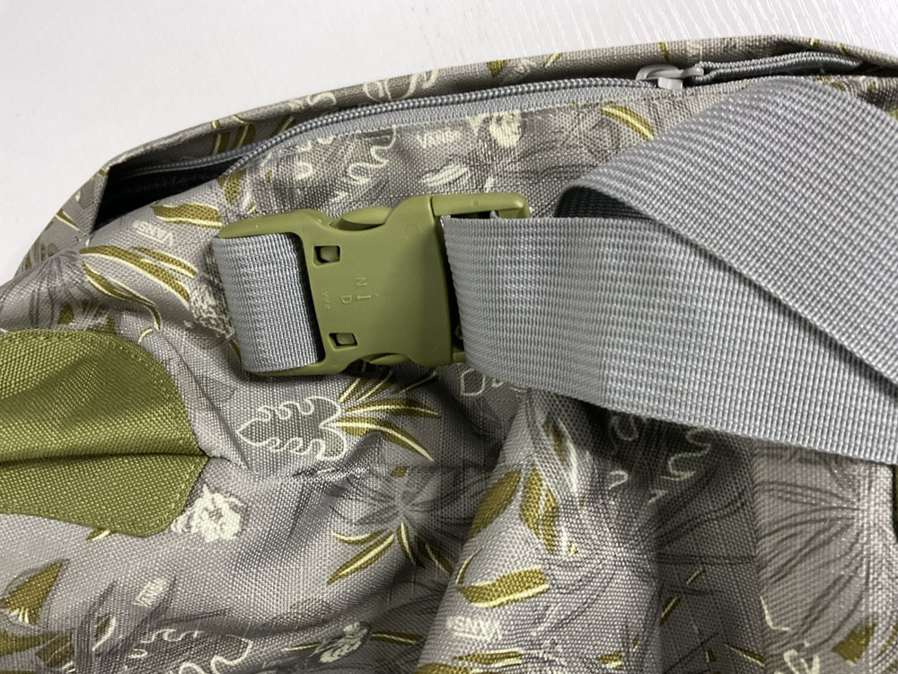 Vans Mountain Edition Snowboard Boots Comparment Messenger Bag
