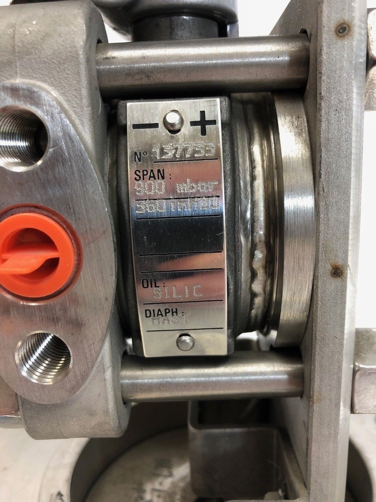Bailey Level Transmitter PTSDLD1A1A2210C W/ 3" 150# Flange