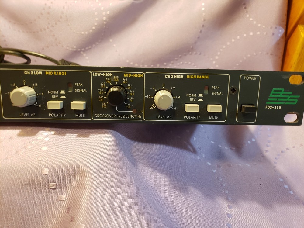 BSS Sweepable Frequency Dividing System - Stereo/Mono Crossover