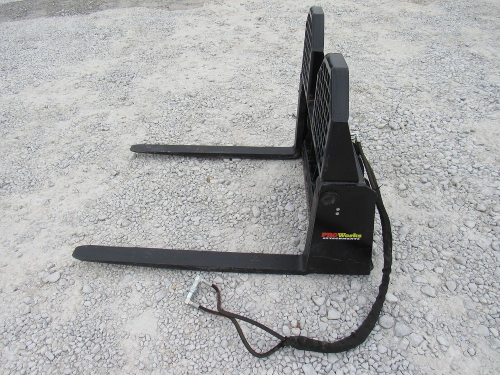 48″ Hydraulic Sliding Walk Through Pallet Fork Set Skid Steer Quick Attach