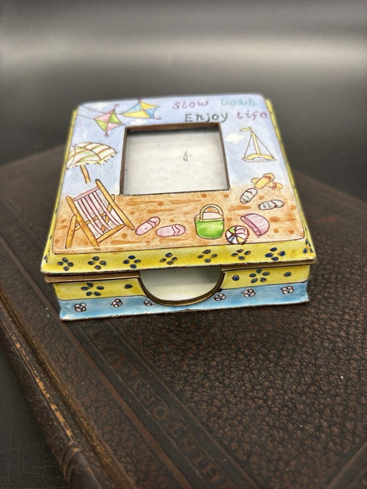Rare Empress Arts 2004 Metal Enamel Post It Notes Dispenser Picture Frame EUC