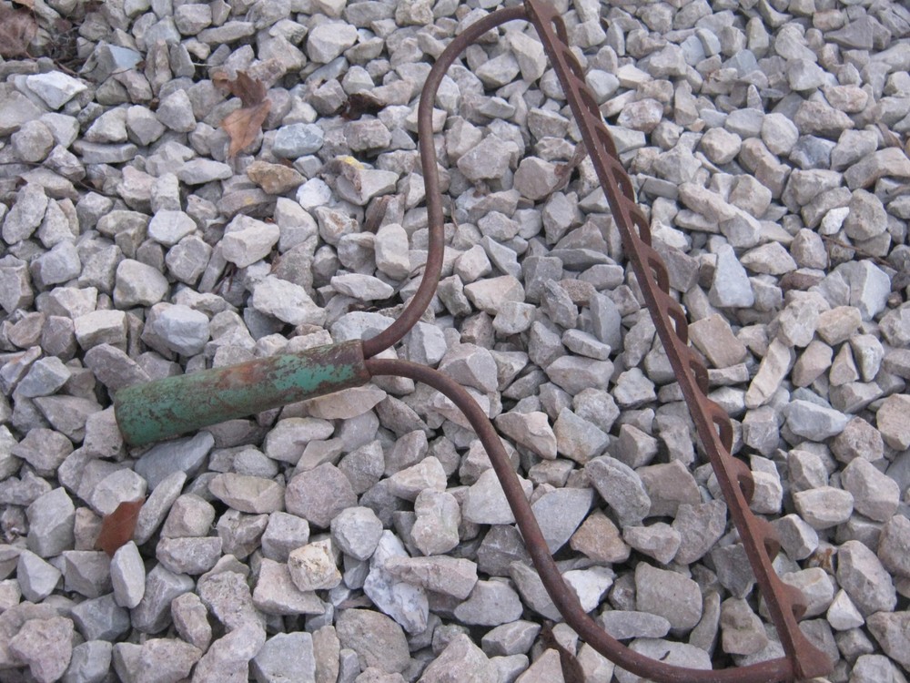 Rake Head Only no handle Rusty Original Vintage Primitive great decor