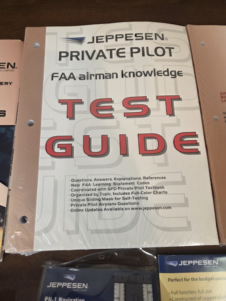 ​Jeppesen Guided Flight Discovery Private Pilot Kit Flight Bag E6B Plotter NOS