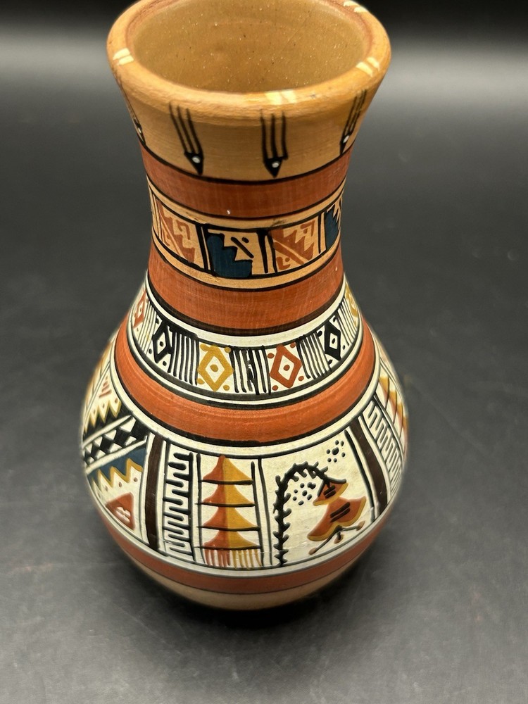 Cusco Peru Art Pottery Hand Painted Patterned Vase 4.5" Vintage Decor Signed