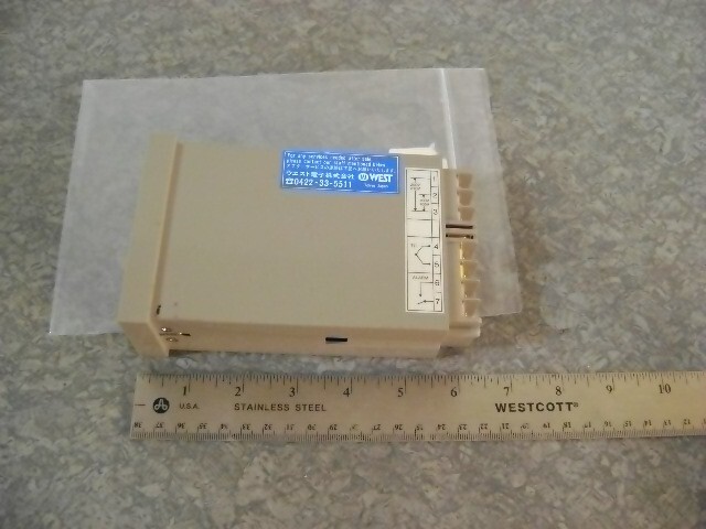 WEST MPC145A-C8DH4 TEMPERATURE CONTROLLER New Free Shipping
