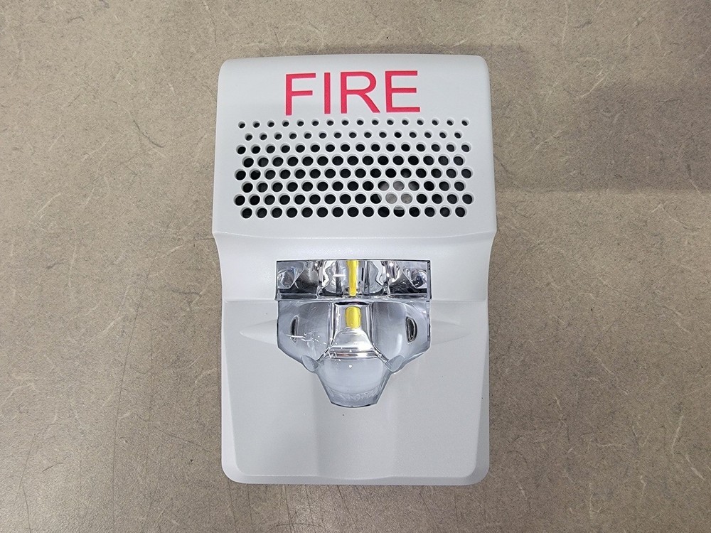 SURPLUS NEW Edwards G1AVWF Compact Wall Horn Strobe , 15-75CD – Safety