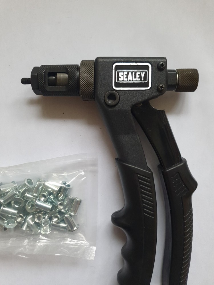 Sealey AK3986 Compact Threaded Nut Hand Riveter Rivet Nut Rivnut Tool M5 5mm