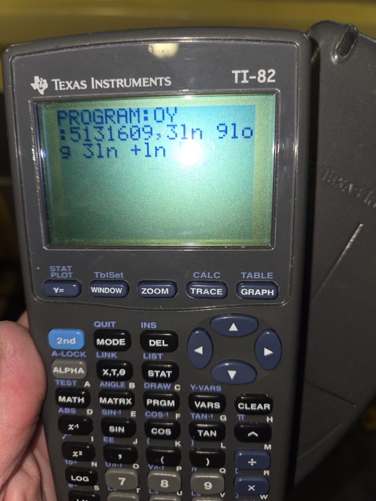 Texas Instruments TI-82 Graphing Calculator Case Tested Working