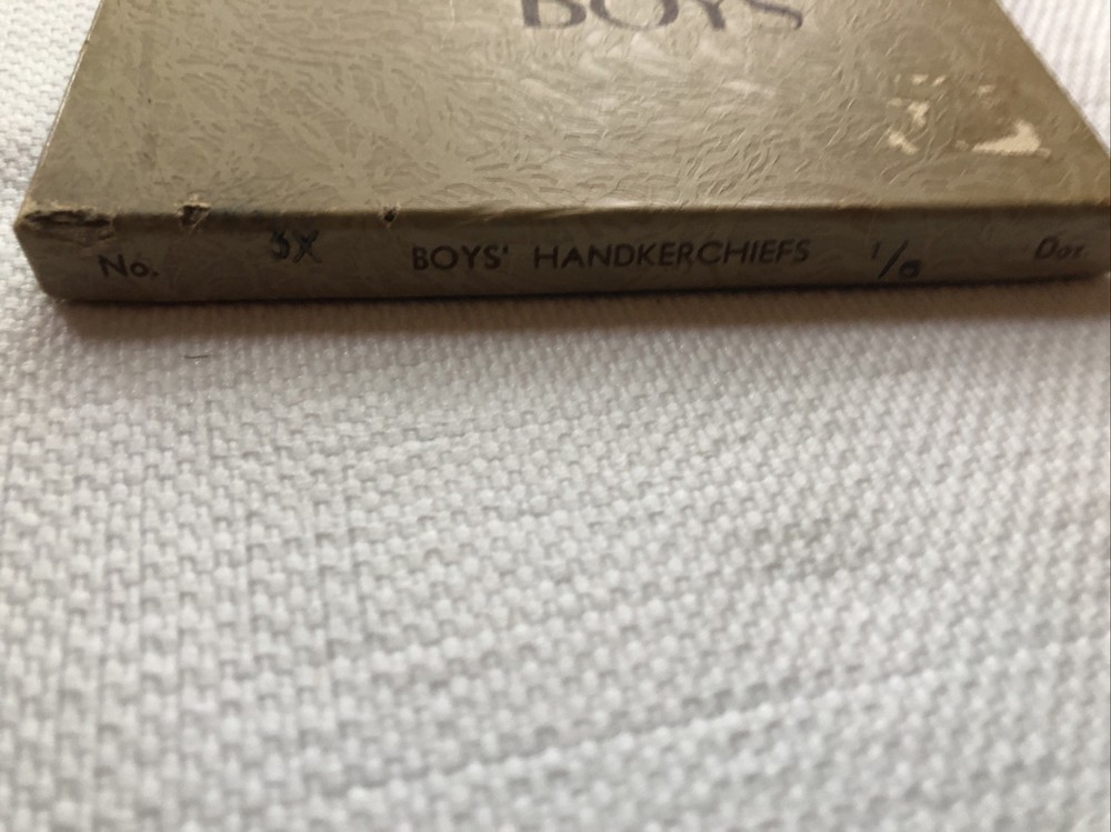 VINTAGE HANDKERCHIEFS FOR BOYS EMPTY BOX
