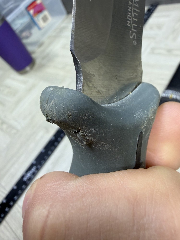 Camillus Titanium fixed blade knife & Camillus sheath