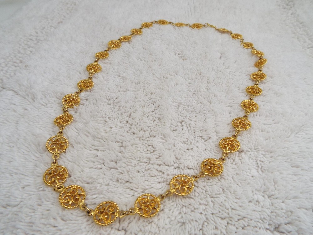 Goldtone Wheel Link Necklace (B21)