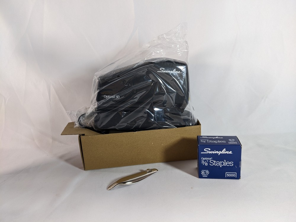 Swingline Optima 50 Electric Stapler Value Pack - 5000 staples, remover, stapler