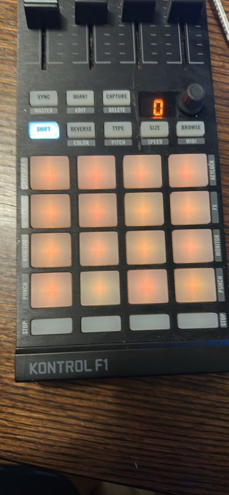 Native Instruments Traktor Kontrol F1 w/USB cord